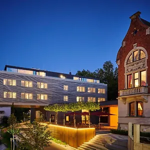 https://hotel-villa.com-bavaria.com